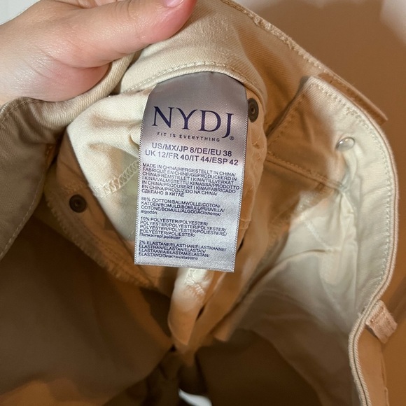 NYDJ | Ella Denim Shorts With Side Slits in Beige Size 8 - Picture 5 of 8